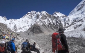 Manoel Morgado no campo base do Everest